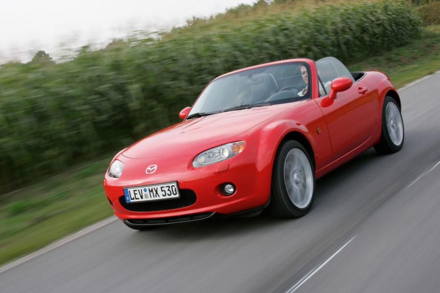  Mazda MX-5 Roadster Coupe 2006 года  (фото 38 из 212)